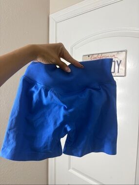 High-Waist Athletic Bike Shorts - Royal Blue
